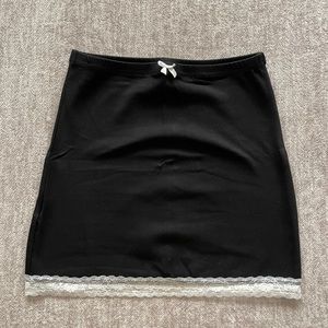 Black coquette women’s L miniskirt